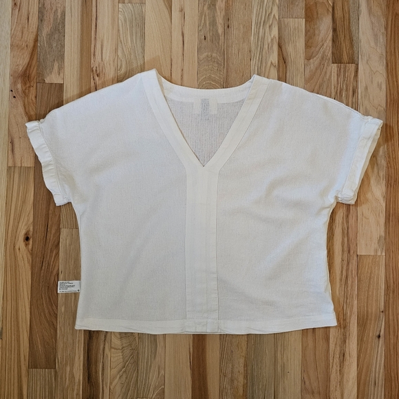 Linen Top - Picture 7 of 8
